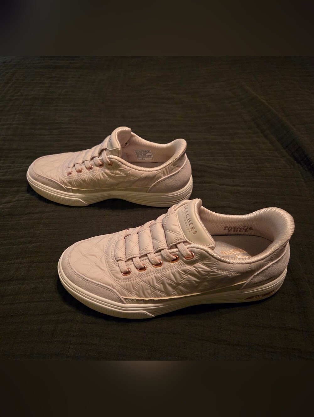 Skechers Slip-ins: Arch Fit Arcade - Cozy Fit Cuddle Steps Sz 7.5